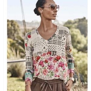 Johnny Was Mystery Print Favorite Tee - Size XS